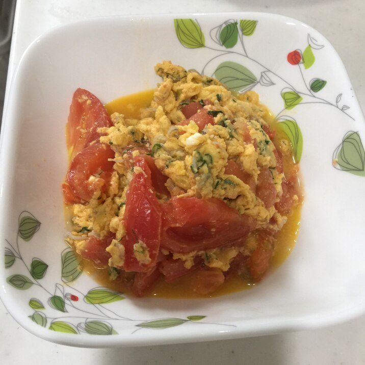 簡単！トマトと卵の炒め物〜こんぶ茶風味